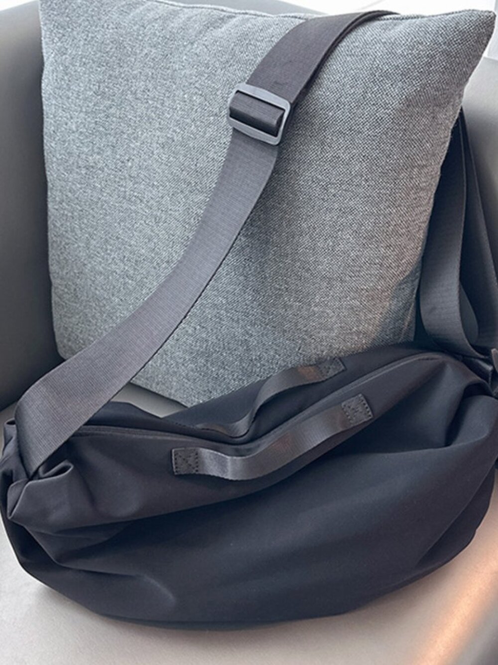 🖤 Black Crossbody with Handles from BAMEI - BNWT